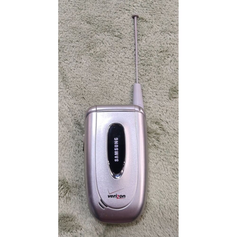 Vintage Samsung SCH-A650 Flip Phone Silver Verizon Pull-Out Antenna Old School